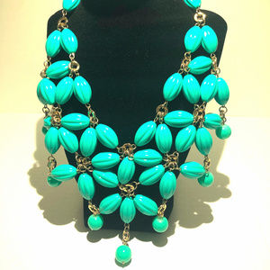 Unique green bead necklace!